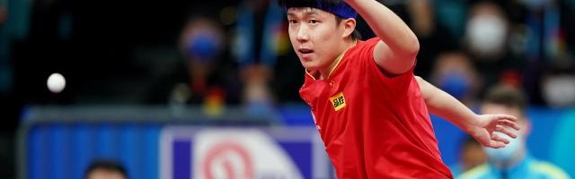 半岛体育-苦战取胜王楚钦建立自信 中国男团世乒赛获三连胜