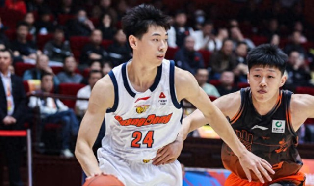 半岛体育注册-CBA积分榜最新排名出炉！广东输球跌至第6：深圳第3辽宁第10|广东队|山东队|季后赛|客场|广东男篮_新浪体育_新浪新闻