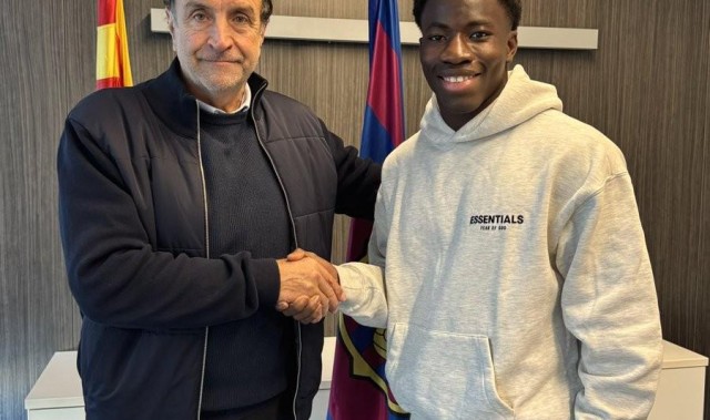 官方：巴萨与15岁通卡拉就续约达成协议，将在球员16岁时生效