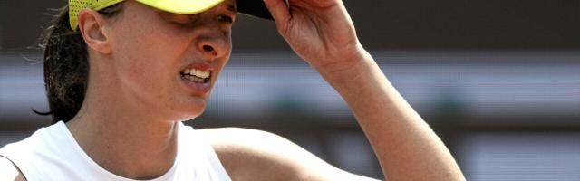 半岛体育官网-张奔斗：从斯瓦泰克到辛纳 禁赛球员的独特压力