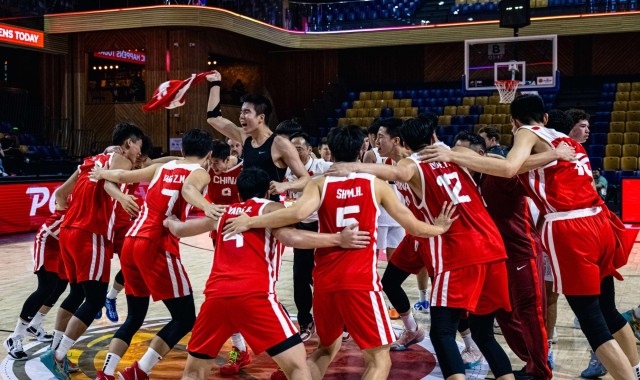 半岛体育-中国男篮U16时隔8年再进U16亚洲杯决赛，17年决赛不敌澳大利亚