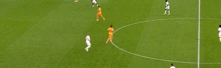 半岛体育-【欧国联】范戴克致胜球 荷兰双杀比利时晋级决赛圈